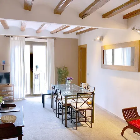 Nou Rambla 3 Bedroom Apartamento *