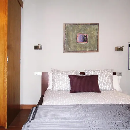 Nou Rambla 3 Bedroom Appartamento Barcellona